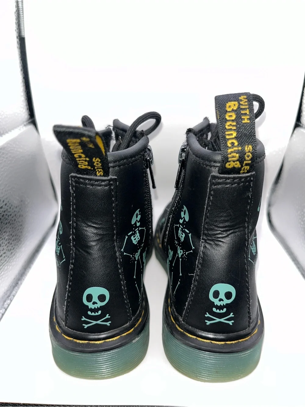 JUNIOR 1460 SKELLY PRINT LEATHER LACE UP BOOTS SIZE 12
